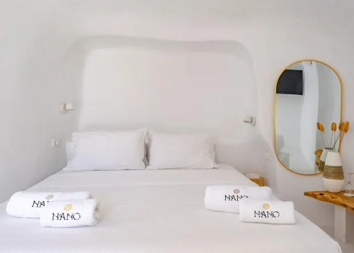 Stunning Santorini 1 Bedroom Indiana Private Heated Plunge Villa Oia